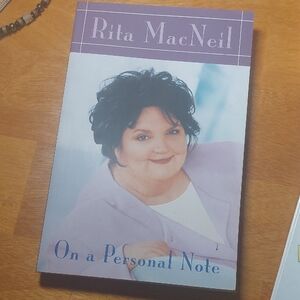 Rita MacNeil SC Book On A Personal Note Biography